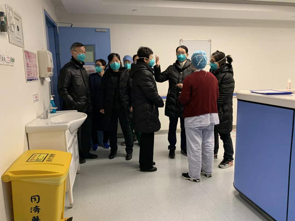 北大三家医院联合河南医护团队进驻同济医院中法新城院区新病区