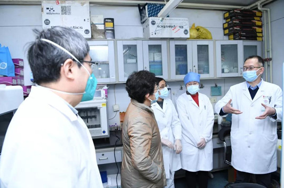 现在是除夕，这里是北医三院