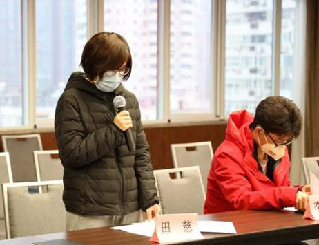 北京大学第三医院国家援鄂抗疫医疗队四位队员一线入党