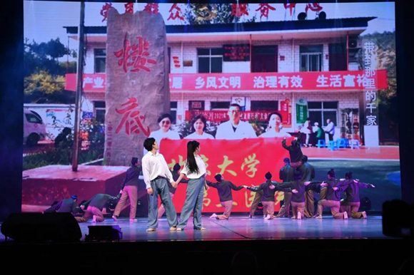 踔厉奋发 笃行不怠 |北医三院召开2021年度总结表彰大会