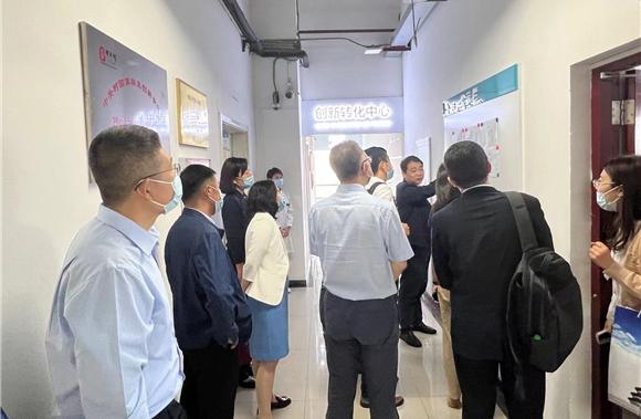 北京市人大督导工作组来我院创新转化中心考察调研