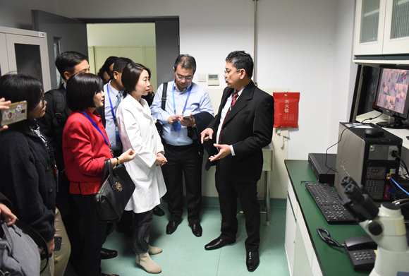 东盟国家医学院校代表团来院访问交流