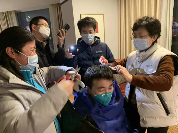 北医三院援鄂医疗队元宵节夜正式独立接管新病区
