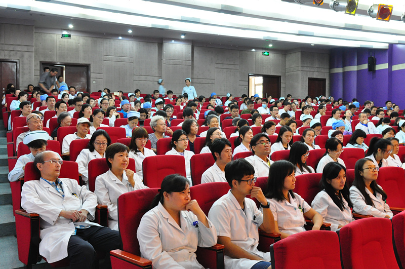 我院举行“两学一做”专题学习会