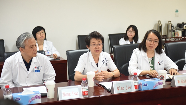 美国斯坦福大学医学中心急诊科副主任一行来我院参观交流