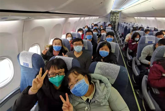 援鄂医生日记 内向爱人首次告白：“我和闺女爱你，等你平安归来”