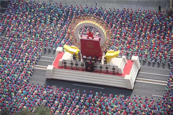 向祖国致敬|北医三院人在游行队伍中、在观礼台前，在医疗保障工作一线……