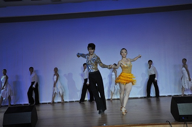 康复医学科举行建科20年庆典