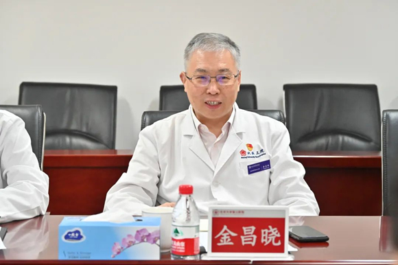 风雨见真情 危难显担当——海淀区委卫生健康工委领导来院慰问