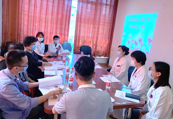 北京市儿科质控中心专家组到我院检查儿科发热门诊专项工作