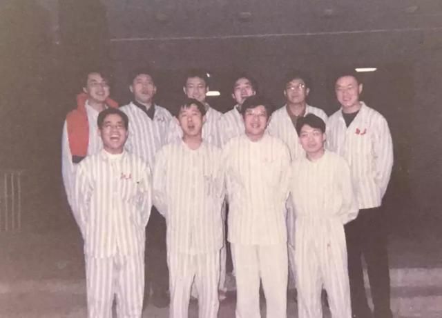 快讯｜目的地：武汉！北医三院20人应急医疗队出征