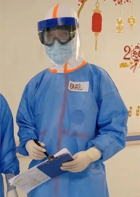 北医三院援鄂医疗队临时党支部又添新鲜血液