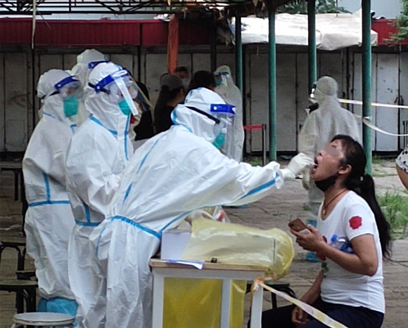 令必行 战必胜　我院组建应急医疗队支援丰台区完成核酸采样任务