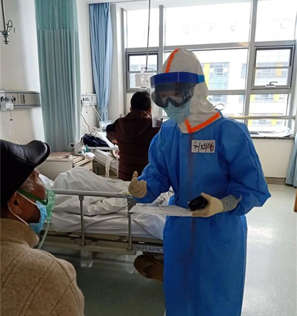 今天，向她们，致敬！