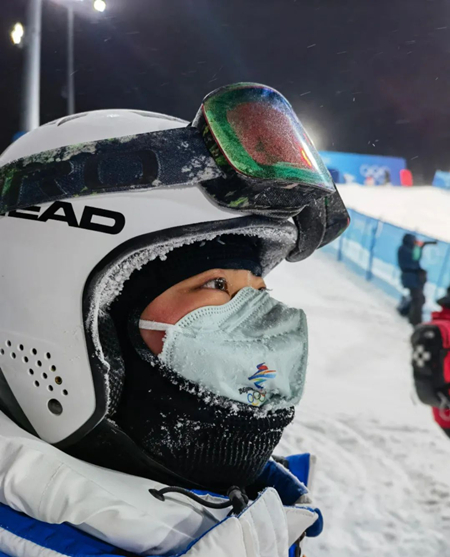 既能滑雪，又能救治伤员，他们来自北医三院滑雪协会……