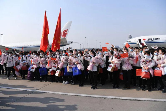 北医三院137人国家援鄂抗疫医疗队回家了